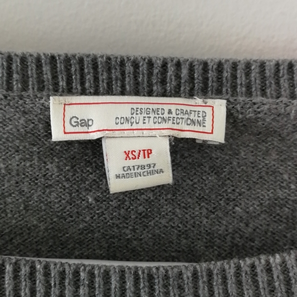 Gap sweater - Picture 2 of 3